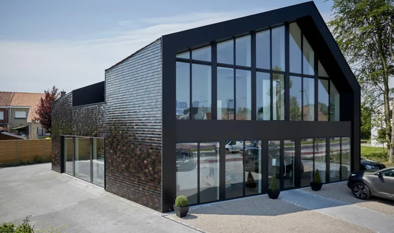 Gevelbekleding Nagelstudio Roeselare