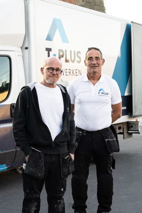 T-Plus Dakwerken team