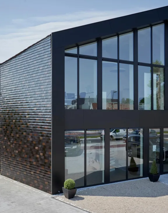 Gevelbekleding Nagelstudio Roeselare