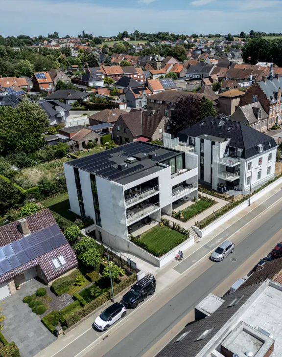 Dakrenovatie hellend/plat dak met zink- en koperwerk