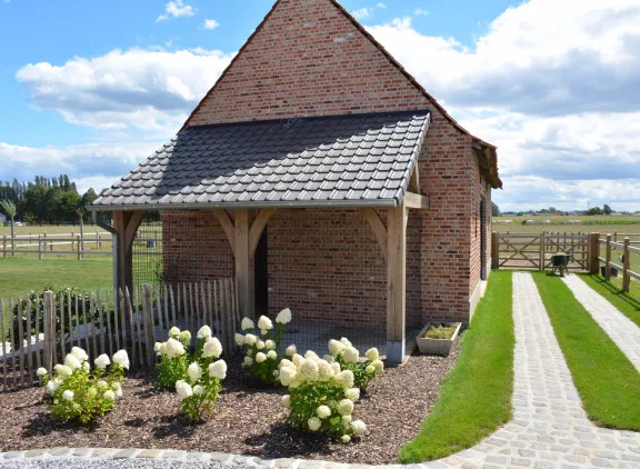 Hellend dak van Hoeve